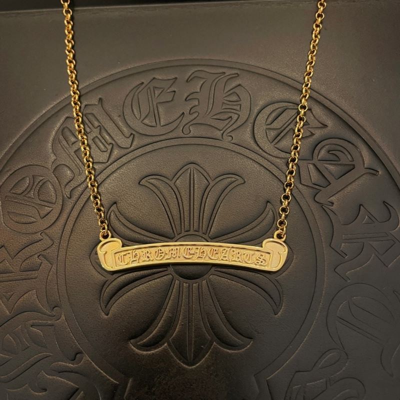 Ch*0me He**ts necklaces